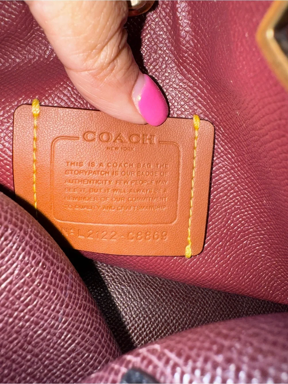 Coach Willow Tote 24 - Picture 13 of 16